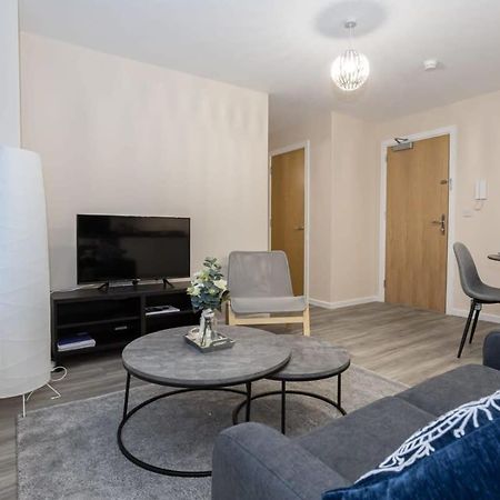 Lovely 1 Bedroom Apartment In Манчестер Екстер'єр фото